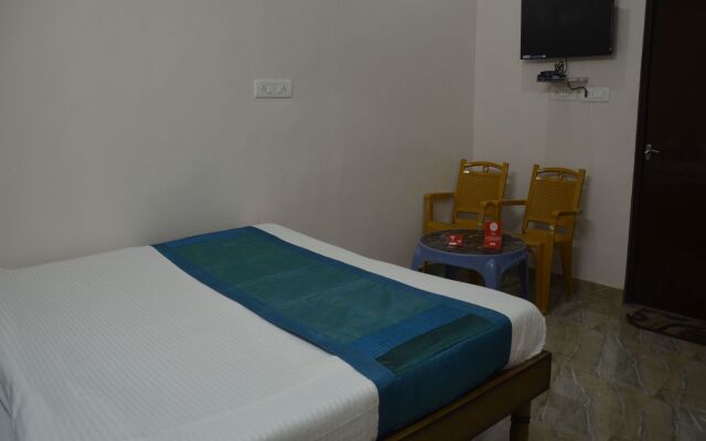 OYO Rooms Cantt Roadways Varanasi