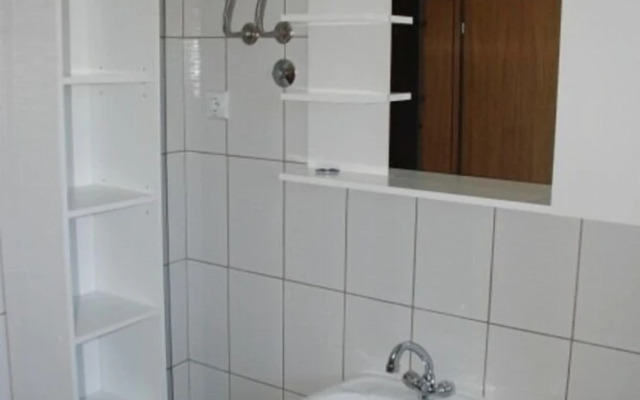 Markle - Swimming Pool and Sunbeds - A1