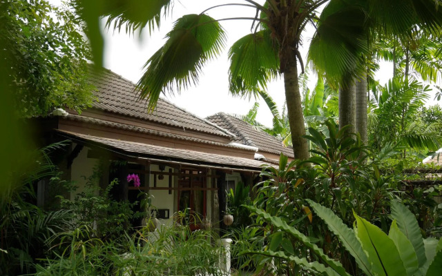 Bangtao Beach Chalet