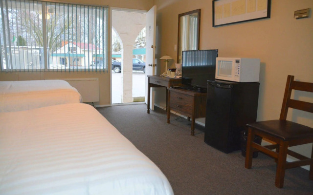 Ray Lyn Motel