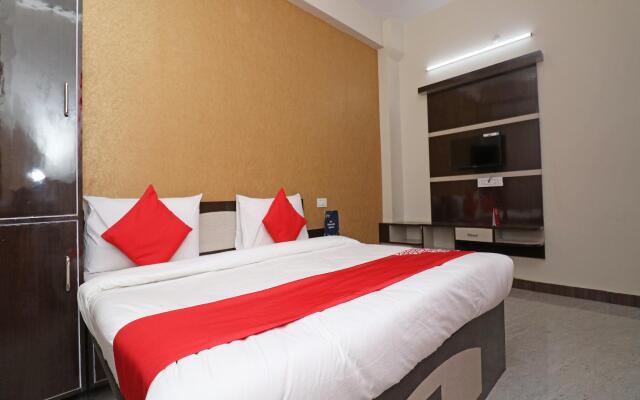 OYO 19629 Royal Stay Inn
