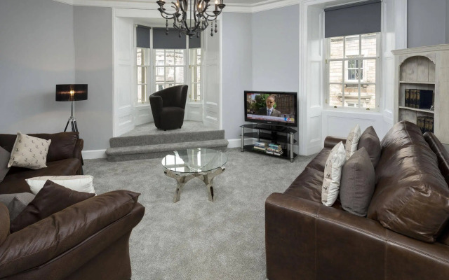 St. Giles Apartment