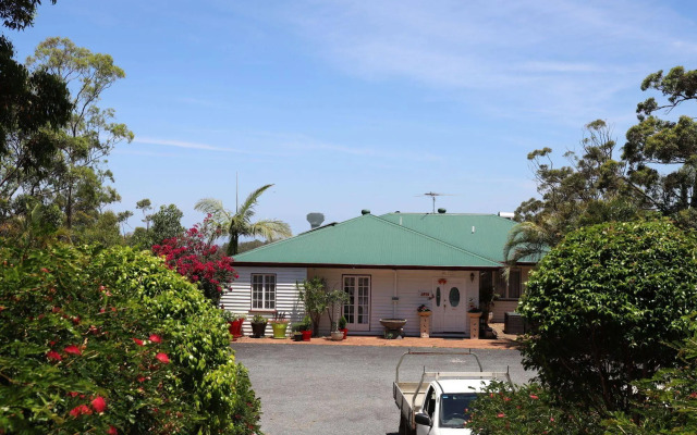 Hilltop on Tamborine