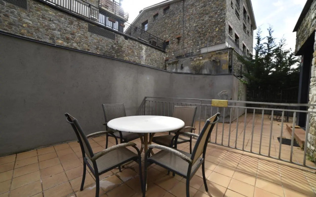 Placer, naturaleza y terraza en Canillo HUT-8207