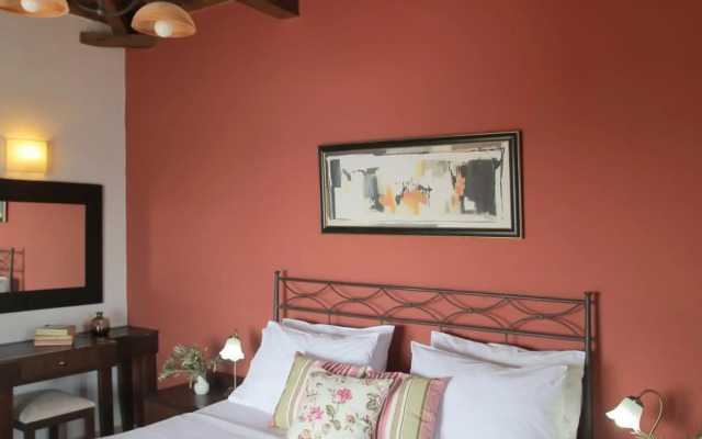 Yalis Hotel