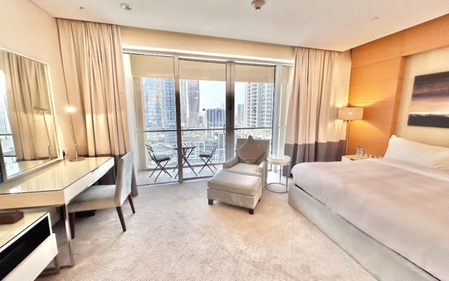 Fashion Avenue Dubai Mall Residences - Studio with balcony