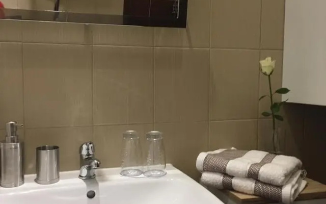 Apartment Vertigo