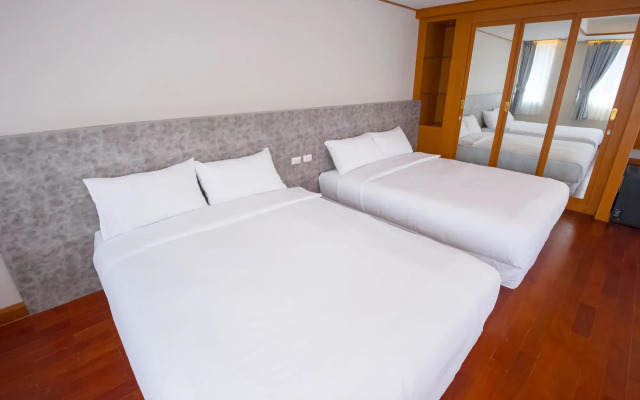 Glur Central Pratunam