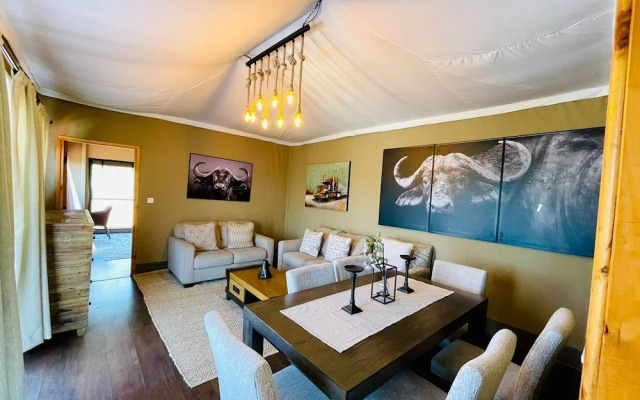 Emayian Luxury Camp