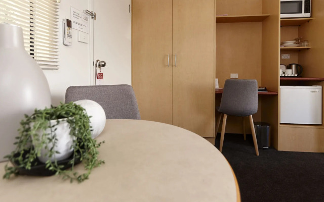 Elphin Motel & Serviced Apartments