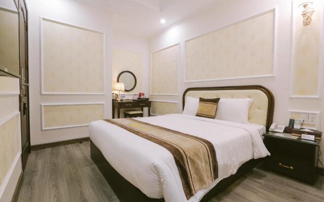 Vincent Halong Hotel