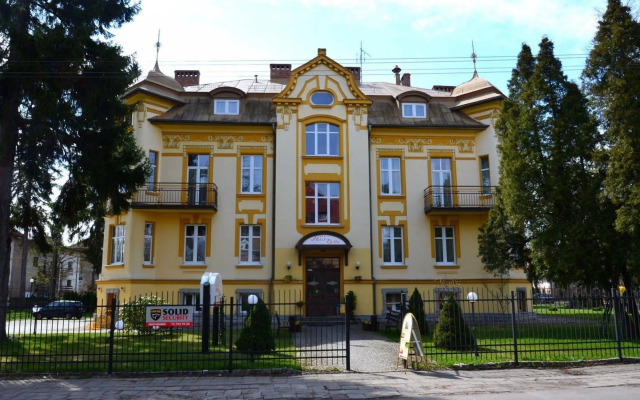 Hotel Bella