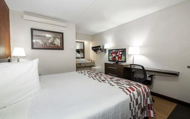 Travelodge by Wyndham Peoria