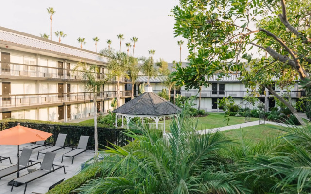Palm Garden Hotel