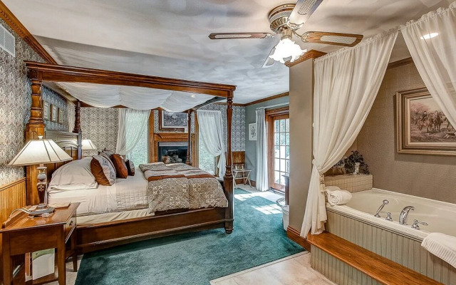 The Speckled Hen Inn B&B
