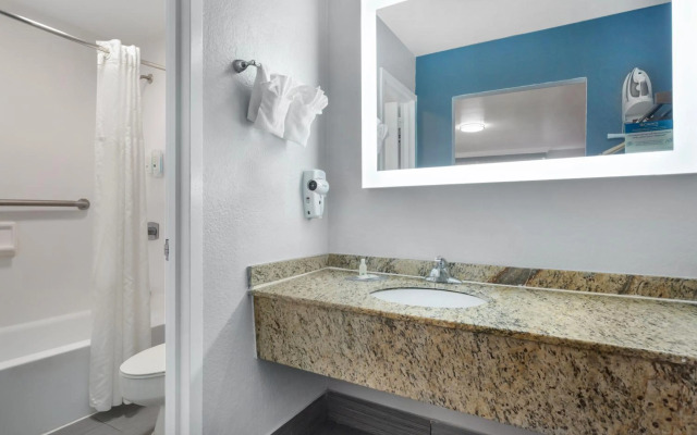 Quality Inn and Conference Center Tampa-Brandon