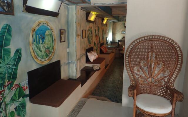 Captain Nemo Guesthouse