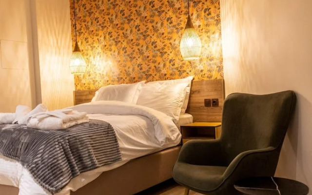 Trikala Mall Suites !