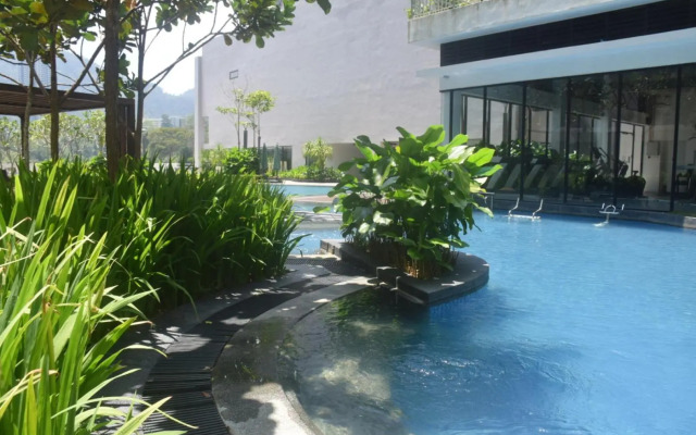 Pool View Casa Suite @ Midhill Genting Highlands (5pax)