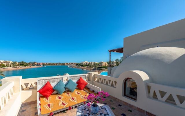 Vesta - Luxury Villa - 4 BR - Nubia