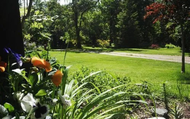 Wedgwood Manor and Glamping Retreat