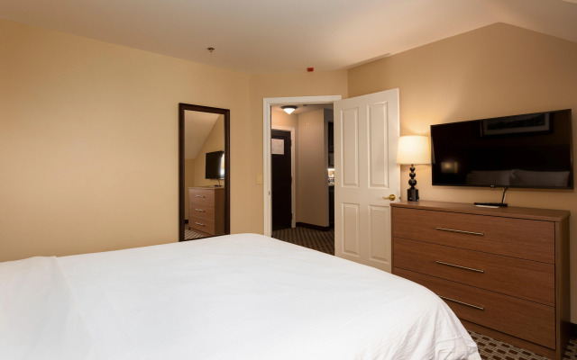 Holiday Inn Express and Suites Tremblant by IHG