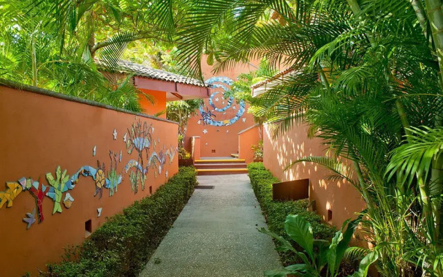 Punta Islita, Autograph Collection