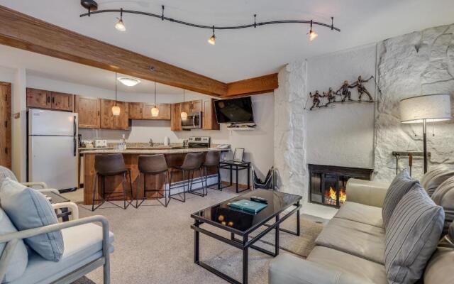 Laurelwood Condominiums Studio Premier Unit 201