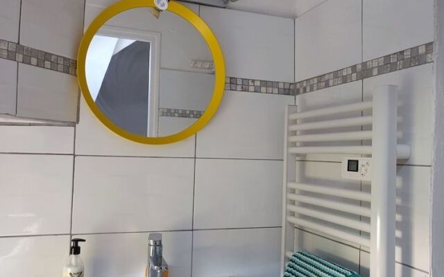 Alexandra Apartments