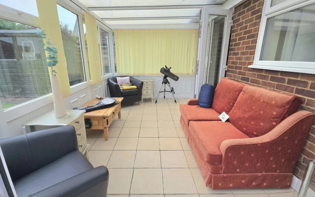 Herne Bay - House - Sleeps 7 - Parking