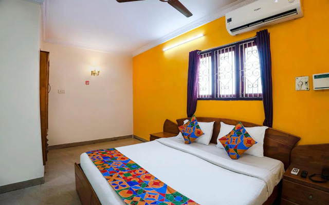 OYO 73610 Home Tree Service Apartment