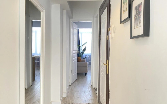 Central and Modern Flat in Cihangir