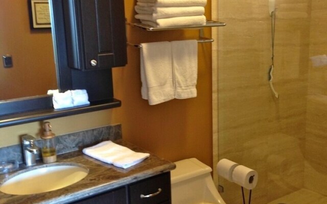 3 Bedroom Condo w/ Ocean View - Tres Regalos 201N by RedAwning