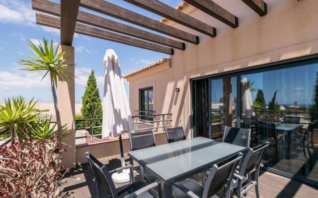 Captivating 2-bed Apartment in Praia da Luz