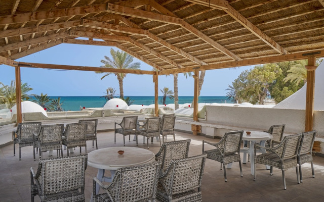 Hari Club Beach Resort