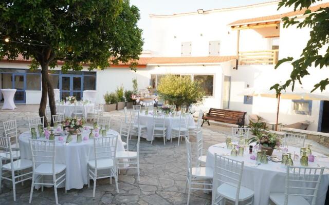 The Courtyard Episkopi Guest House