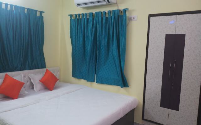 Om Shanti Guest House - Near Ruby General Hospital and Science City