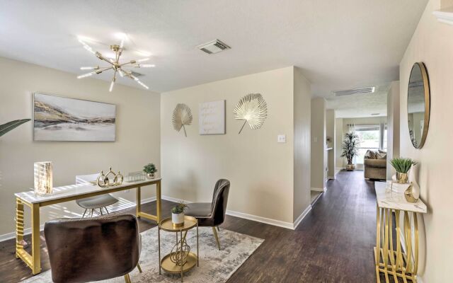 Spacious Houston Home ~ 22 Mi to Downtown!
