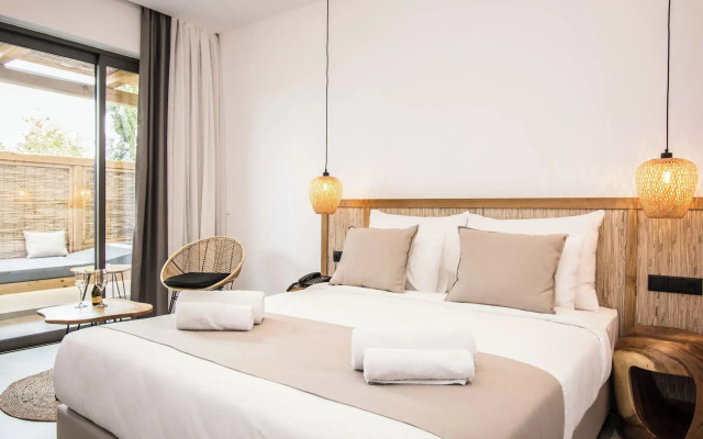 Aqua Blu - Adults Only