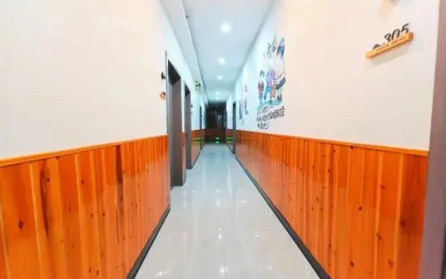 Zhaoxing Dongzhai Banshan Yunju Boutique Homestay