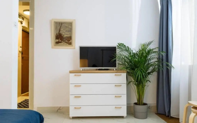 Studio with private terrace next to Cișmigiu