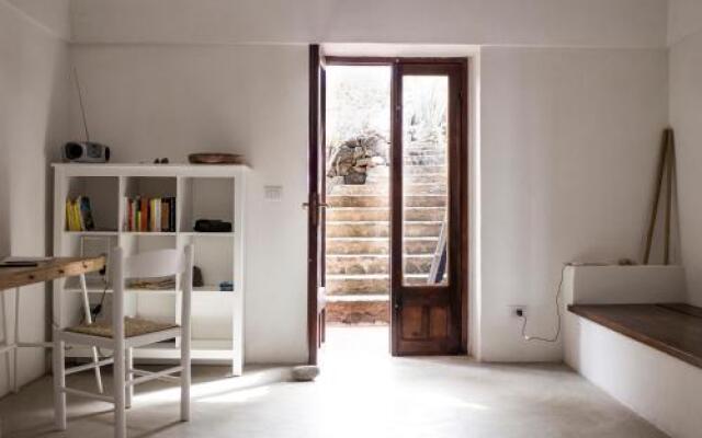 Dammuso sulla scogliera