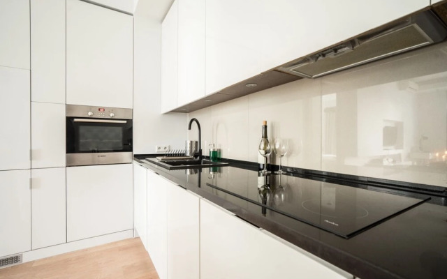oompH Warsaw Central Luxurious Apartment