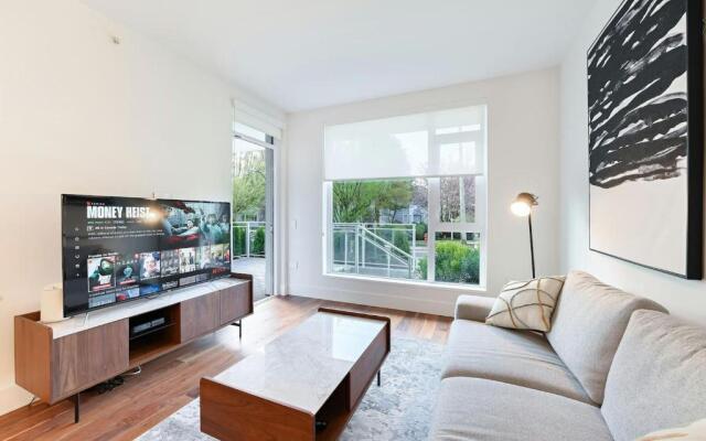 Sagittarius Palace Spacious 1BD 1BA besides park