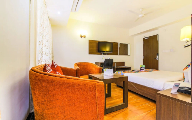 Fabhotel The Pinnacle