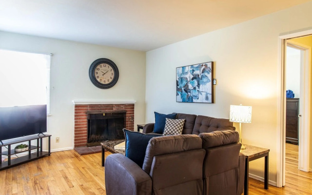 Sunny Palo Alto Two Bed