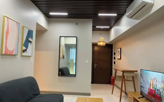 Uptown Park Suites Tower 1