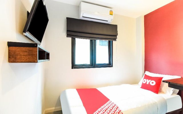 J2N Hostel by OYO Rooms
