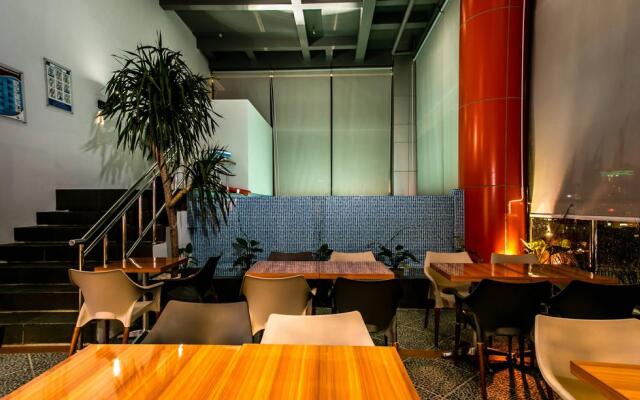 G Suites Hotel by AMITHYA