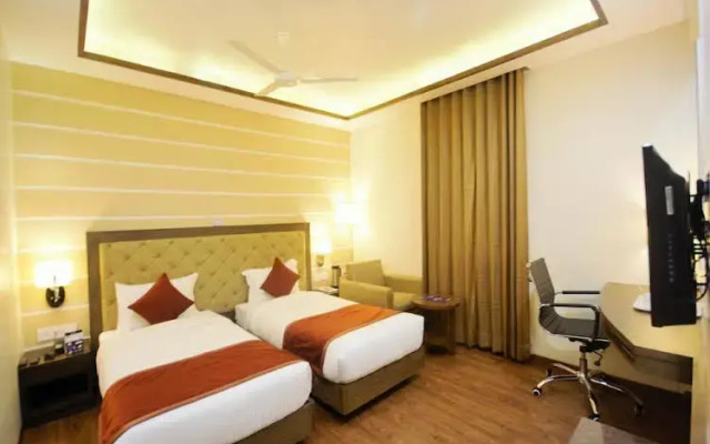 OYO Premium Shahibaug Airport Road